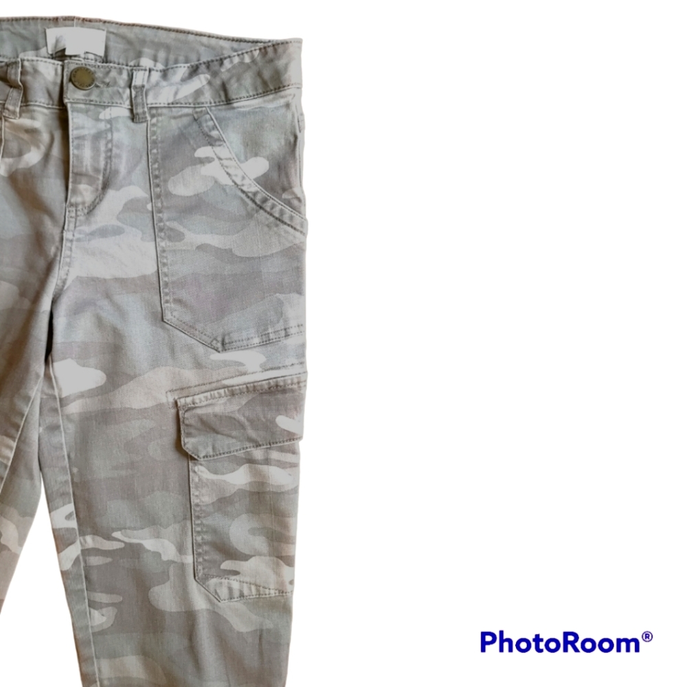 🎸2/$25 Jolt Camouflage Cargo Plants